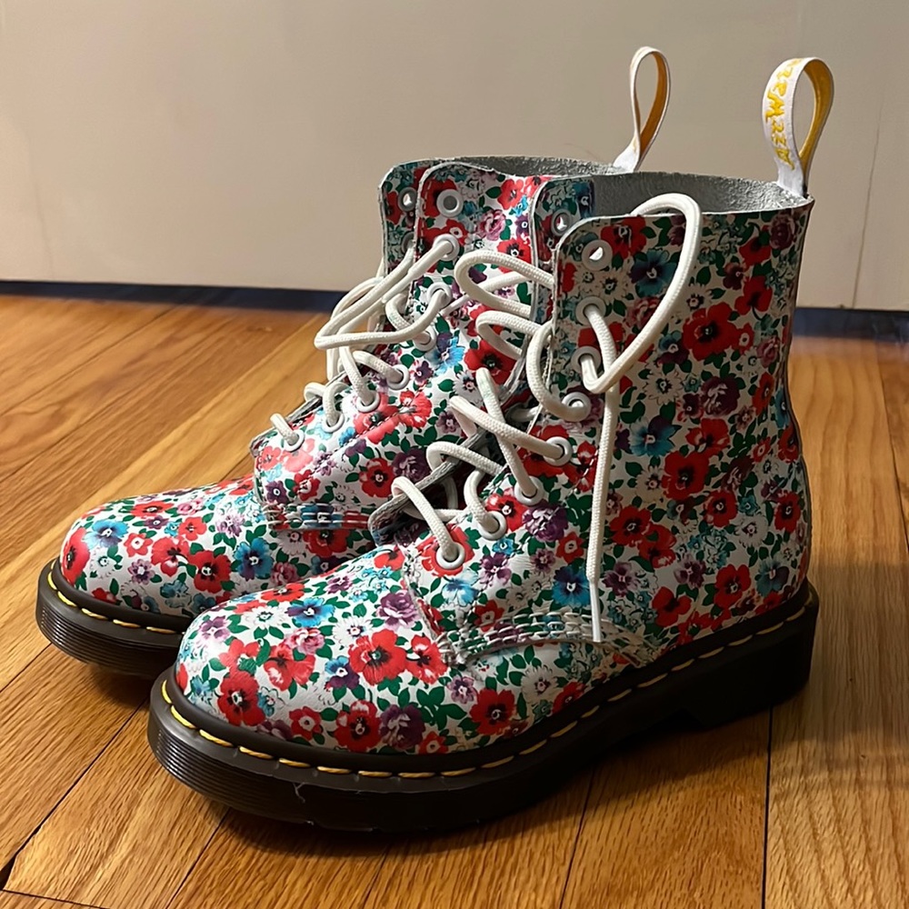 Dr. Martens Pascal Floral Boots (EU 36, US 5)